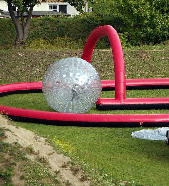 Zorbing als Geschenk für Studierende